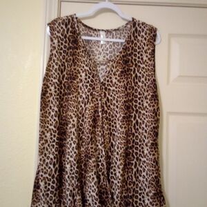 Leopard Print V-Neck Sleeveless Cami in Tan/Brown